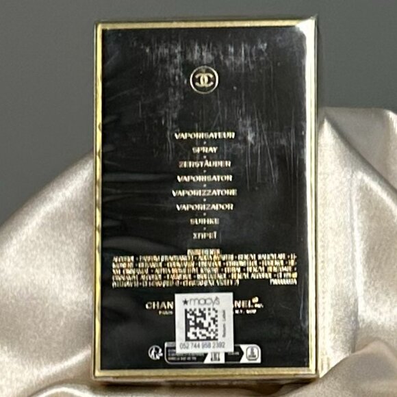 COCO by Chanel - Picture 2 of 3